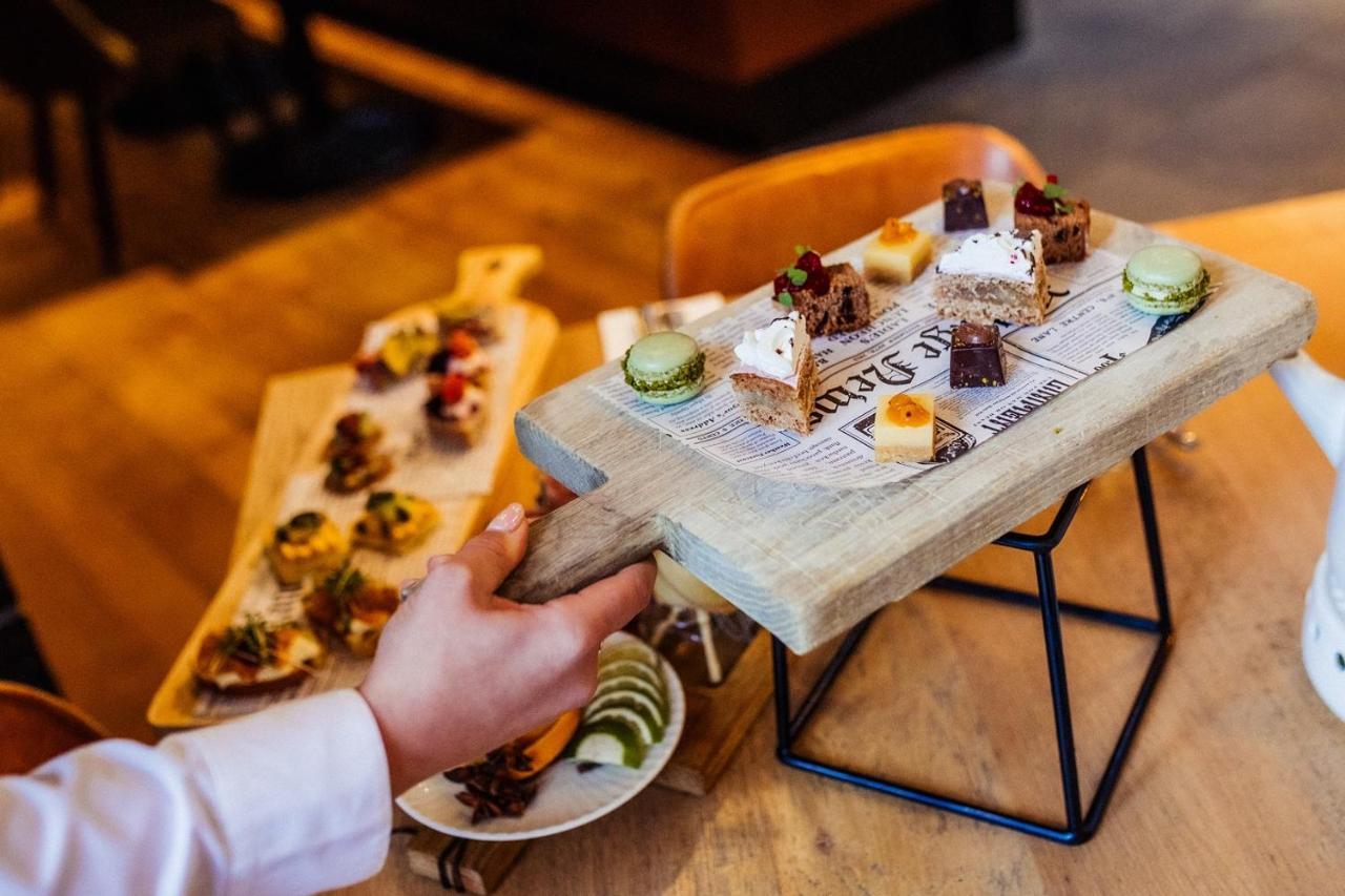 Post-Plaza Hotel & Grand Cafe Leeuwarden Ngoại thất bức ảnh