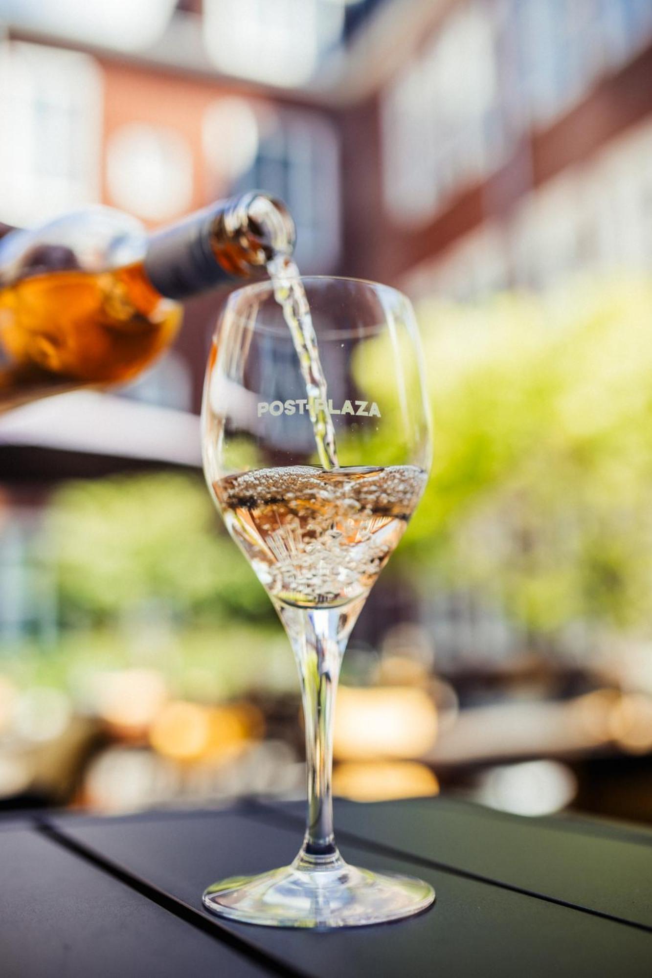 Post-Plaza Hotel & Grand Cafe Leeuwarden Ngoại thất bức ảnh